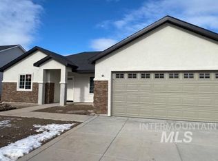 481 Laramie Dr, Twin Falls, ID 83301