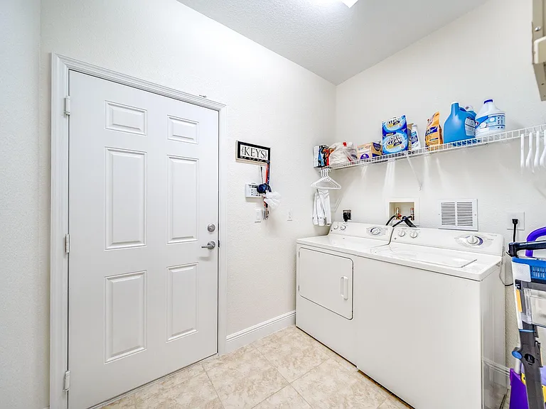2106 Wingate Bnd — Photo 23