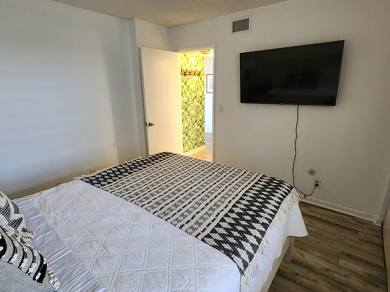 950 Egret Cir #5307 — Photo 31