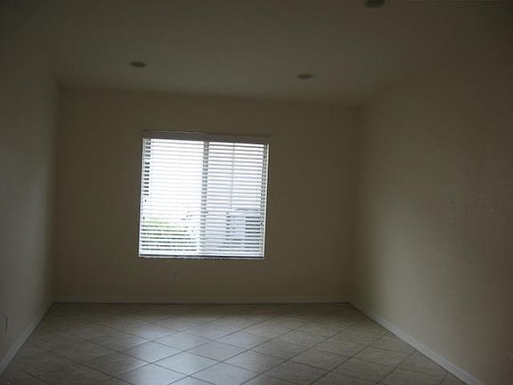 3rd image of 2161 SW Newport Isles Blvd