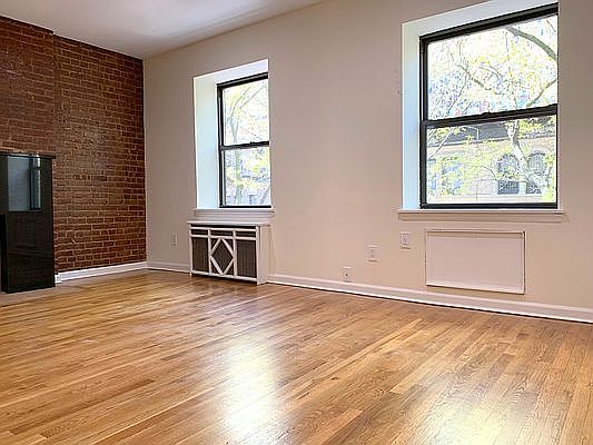 2nd image of 257 W 91st St #3EE