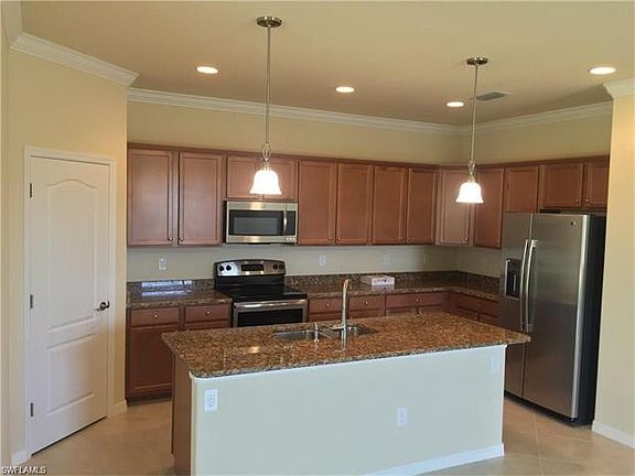 3rd image of 2525 Caslotti Way