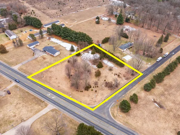 22889 Red Arrow Hwy, Mattawan, MI 49071