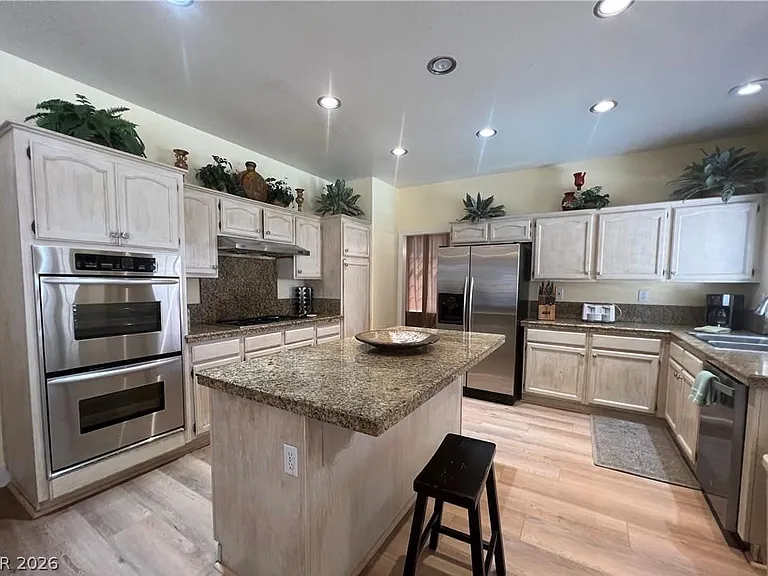 7611 Cougar Creek Cir — Photo 13