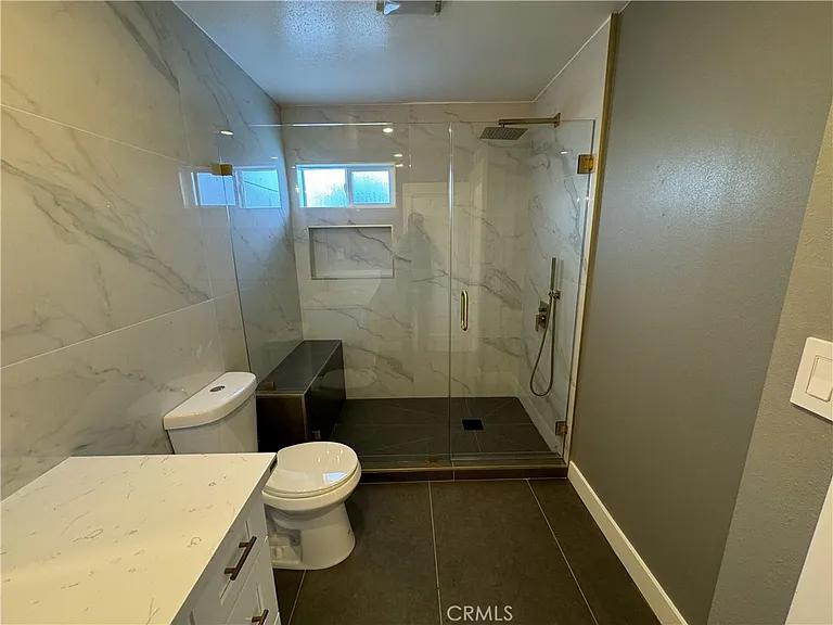 213 N Royal Pl — Photo 16