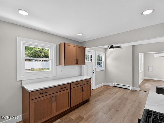 5th image of 350 18th Avenue