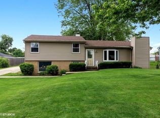 316 Hillside Rd, New Lenox, IL 60451