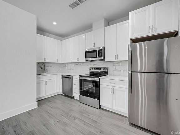 4th image of 291 Main St #3