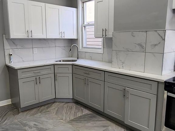 2nd image of 794 S 15th St Floor 2