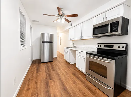 318 N Paca St Photo 1