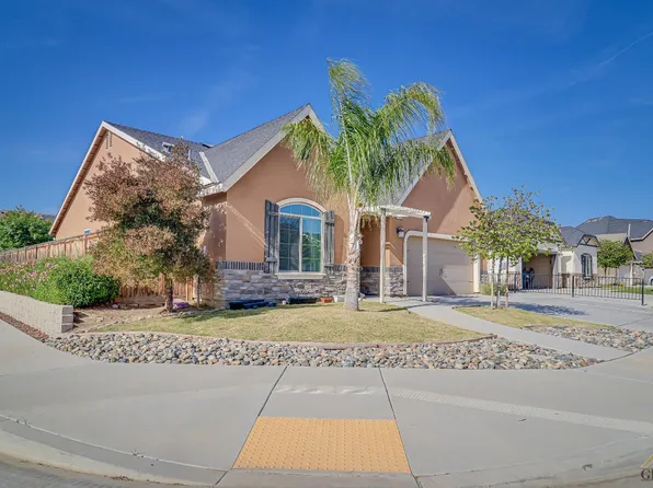 9202 Scenic Woods Ln, Shafter, CA 93263
