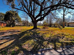 2355 Butler Dr, Orange, TX 77630