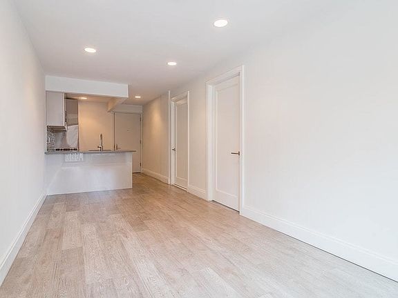 5th image of 238 E 106th St #2F