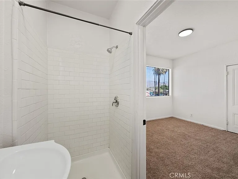 927 Orange St #5 — Photo 10