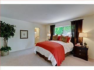 4th image of 742 Eden Ave