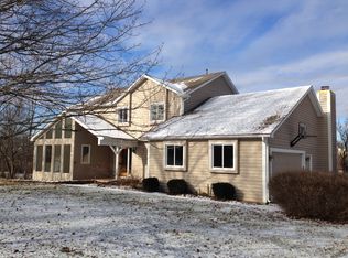 4555 E Loch Alpine Dr, Ann Arbor, MI 48103