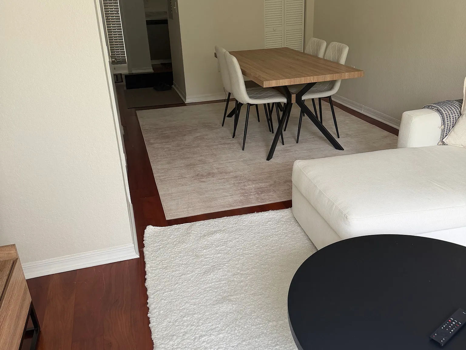3 bed, 2.5 bath, 1180 sqft, $2,900 — Photo 2