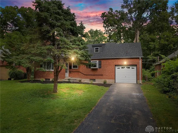 3046 Fairway Dr, Dayton, OH 45409