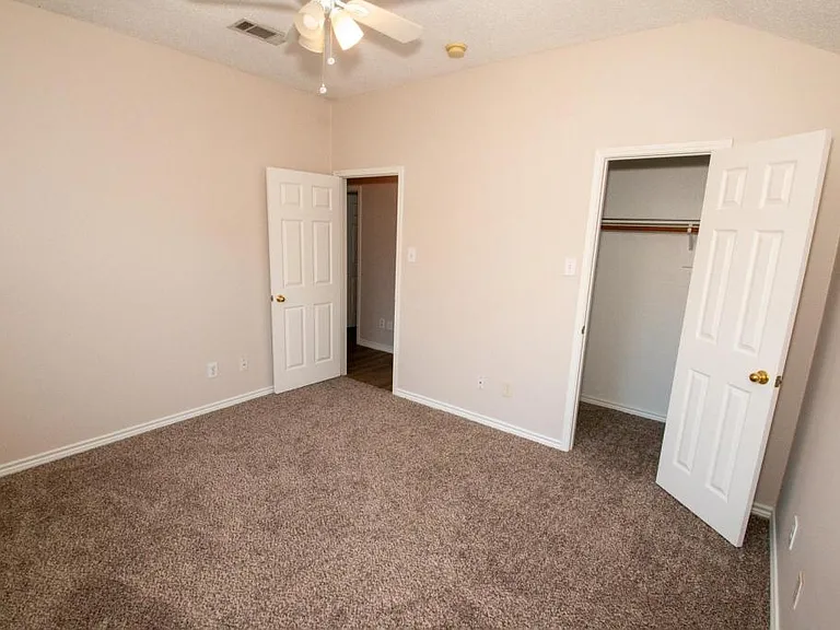 1902 Thornhill Way — Photo 14