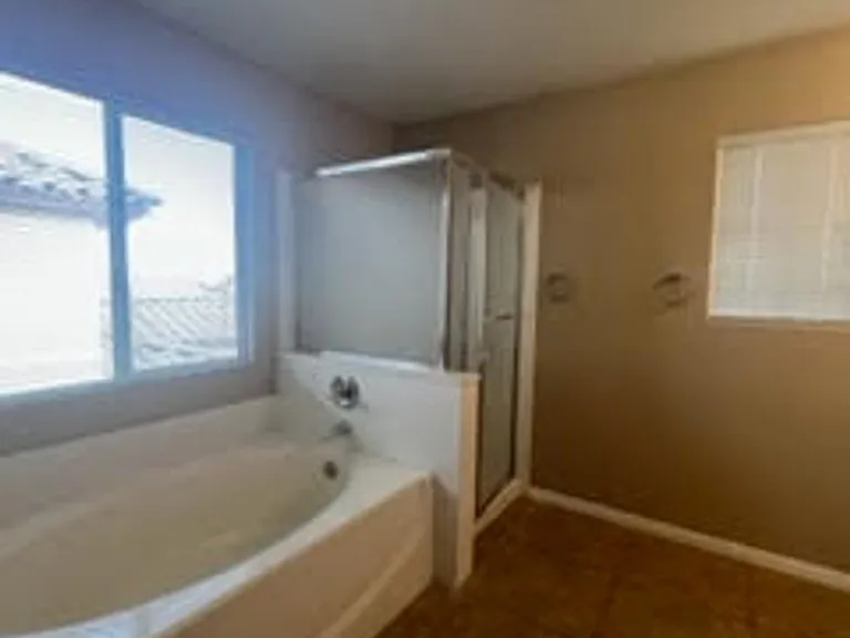 10784 Royal Jasmine Ln — Photo 24