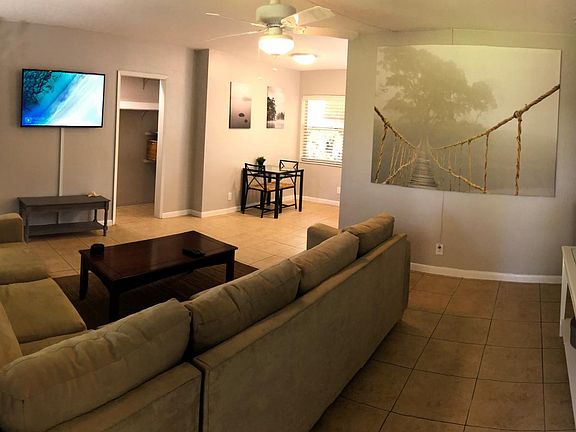 2nd image of 3301 SE 10th St APT 2