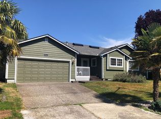 2214 Three Sisters Ct NE, Olympia, WA 98506