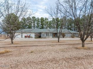 1920 Trails End Rd, Las Cruces, NM 88007