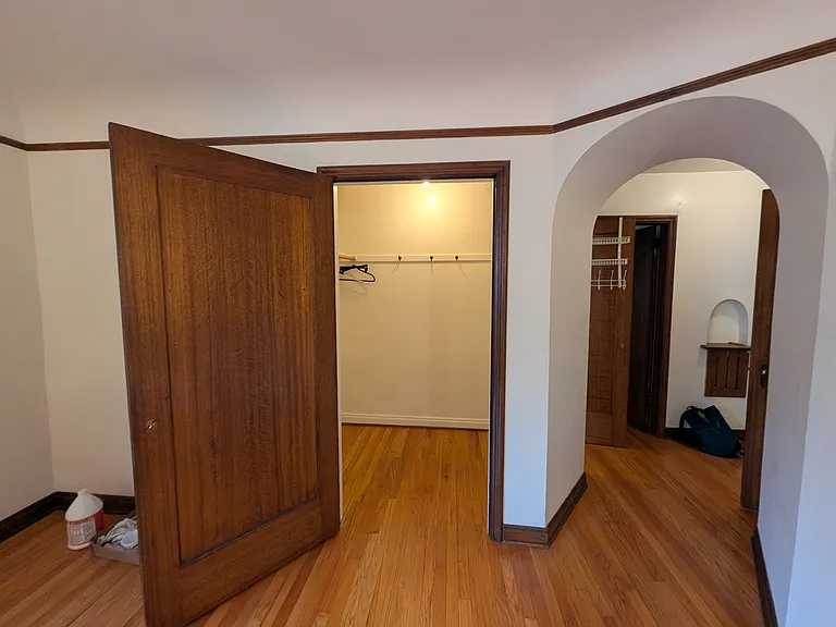 2044 Yale Ave E #302 — Photo 4
