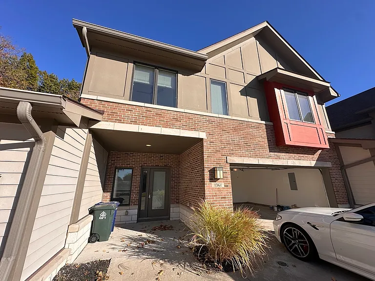 1361 Slate Ct — Photo 3