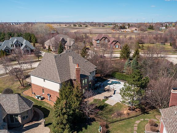 5th image of 22575 N Pebble Lake Ct