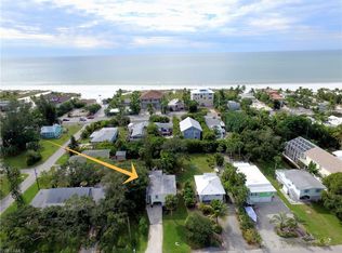 5854 Lauder St, Fort Myers Beach, FL 33931