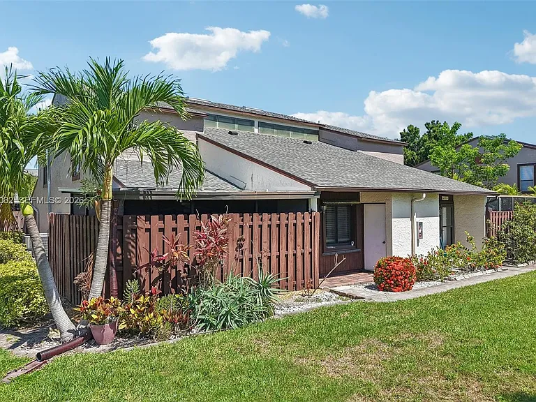 12939 Cherrydale Ct — Photo 32