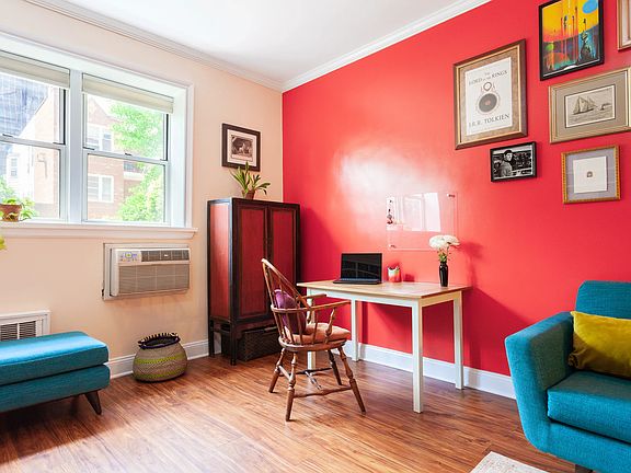 2nd image of 495 E 7th St APT 1H