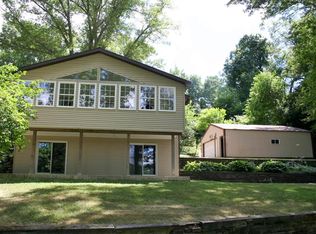 4583 S Shore Dr, Delton, MI 49046