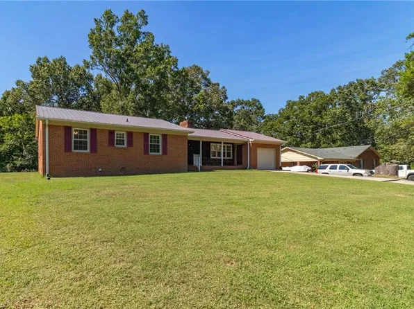 115 Monroe Rd, Lexington, NC 27292