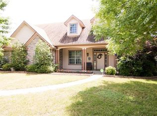 312 E Cedar St, Lancaster, TX 75146