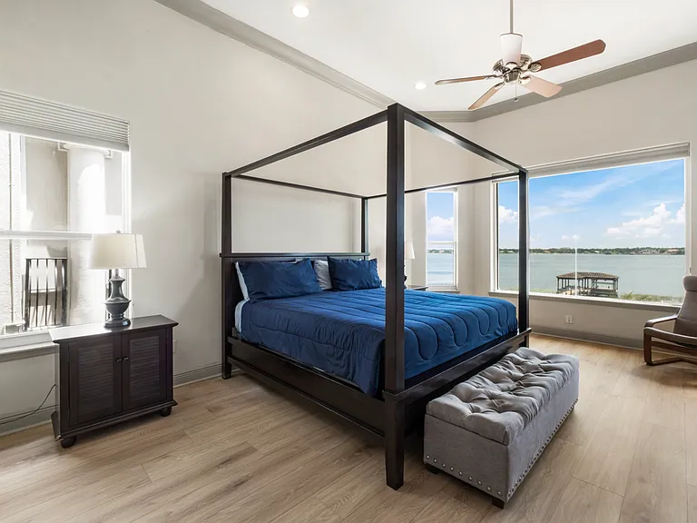 7926 Versilia Dr — Photo 16