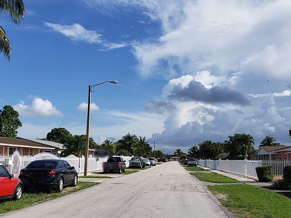 4th image of 4760 NW 186th St