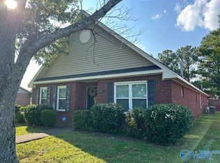 2420 Kathy Ln SW, Decatur, AL 35603