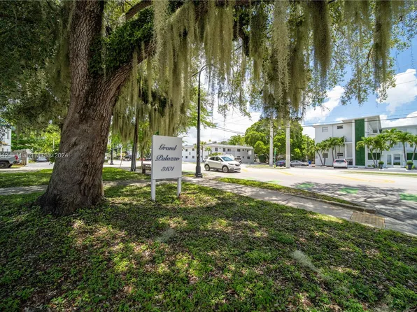 3101 SW 27th Ave APT 205, Miami, FL 33133