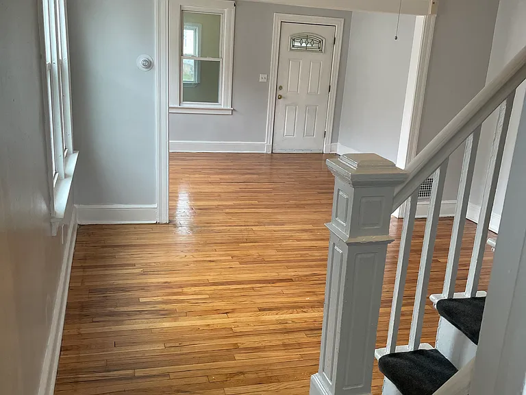 67-69 Sisson St #2 — Photo 7