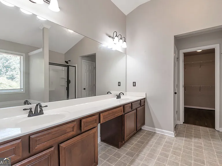 214 Farm Manor Ct — Photo 22