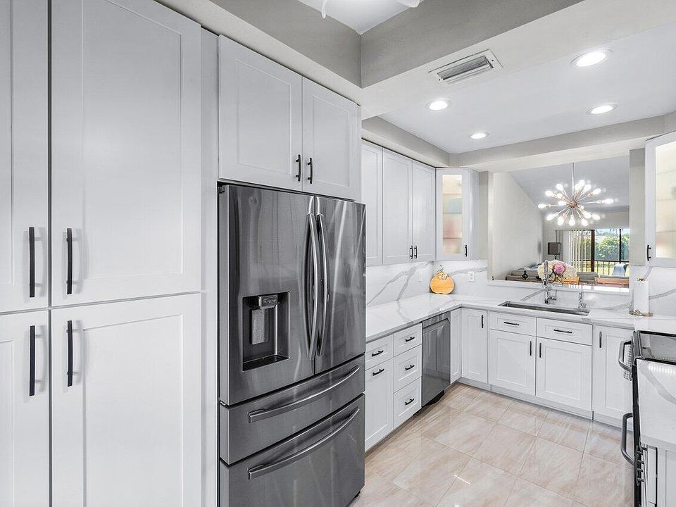 1st image of 5120 Golfview Court #1722