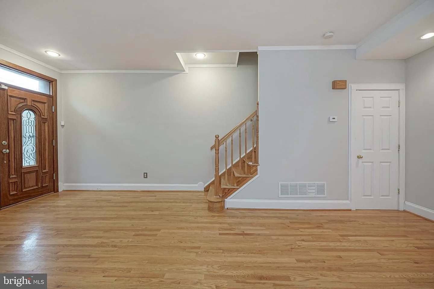 3 bed, 2.5 bath, 1352 sqft, $2,500 — Photo 3