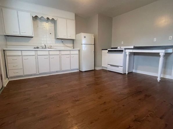 301 E Memorial Dr #303