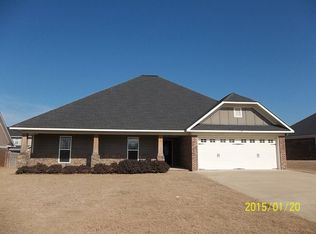 14 Wally Ln, Phenix City, AL 36867