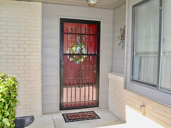 5th image of 10918 SE 50th Ave