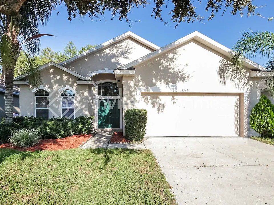 13342 Luxbury Loop