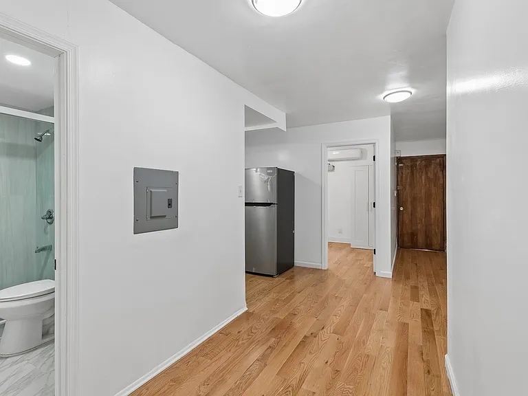 1225 Spruce St #3F — Photo 6