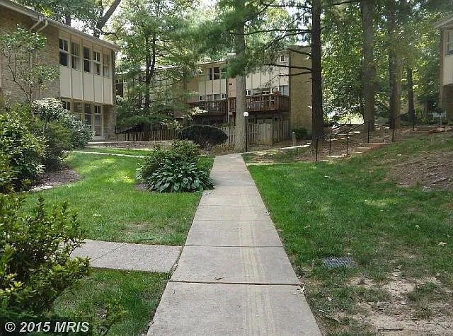 7833 Patriot Dr — Photo 2